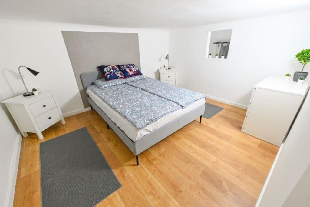 Lovely Flat In Damjanich Street - Leonard Apartman